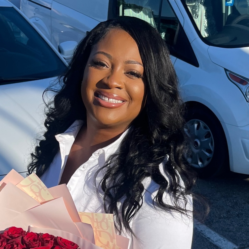 Meet your Posher, Emyah